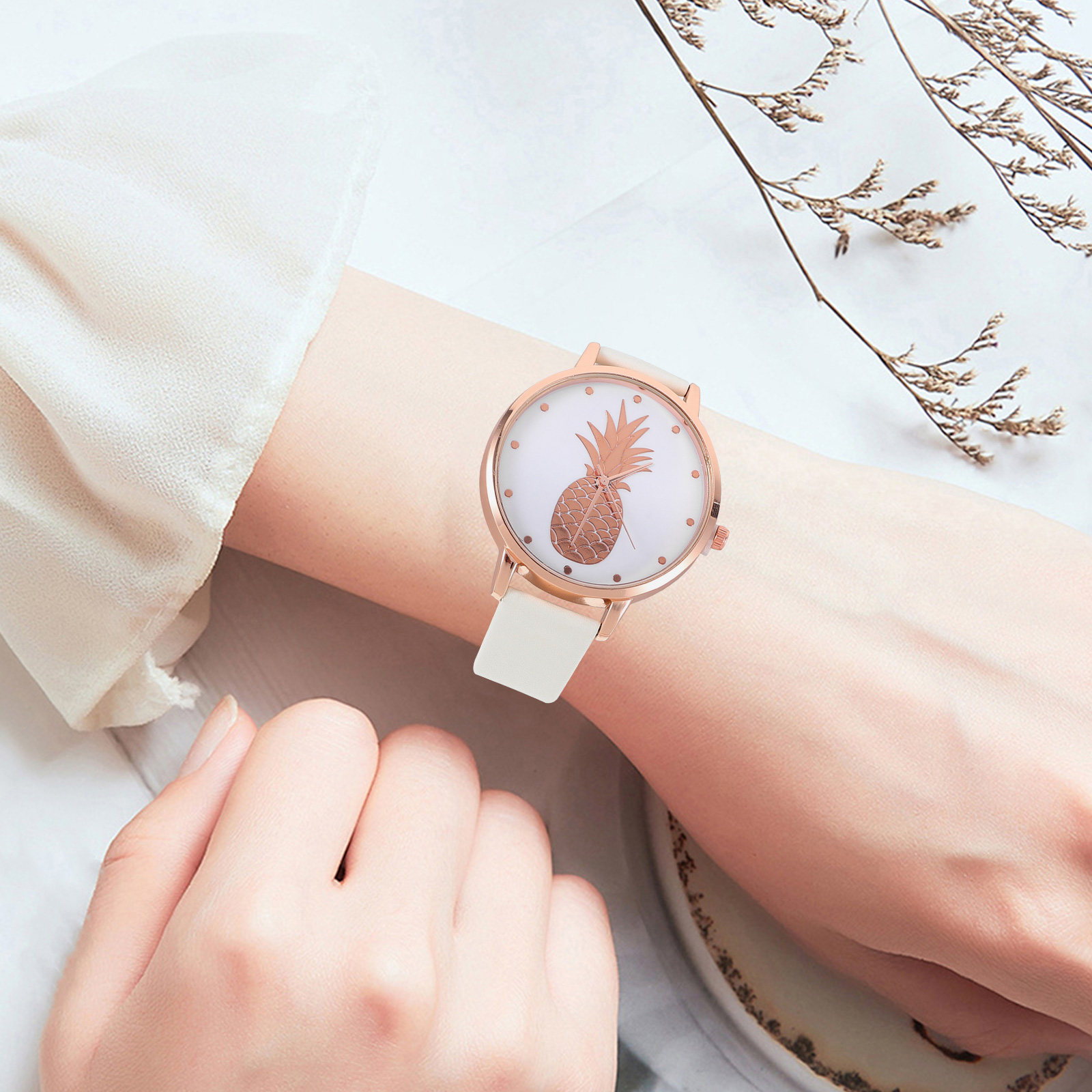 Pineapple Pattern Women Wrist  - Luxury Watch Gift For Her recension och pris